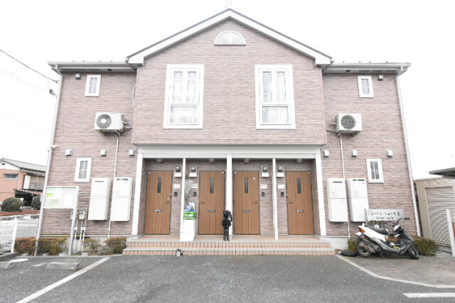 ��ʌ��@�c�s�厚���R�̃A�p�[�g�̌����O��