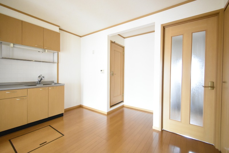 ��ʌ��@�c�s�厚���R�̃A�p�[�g�̋����E���r���O