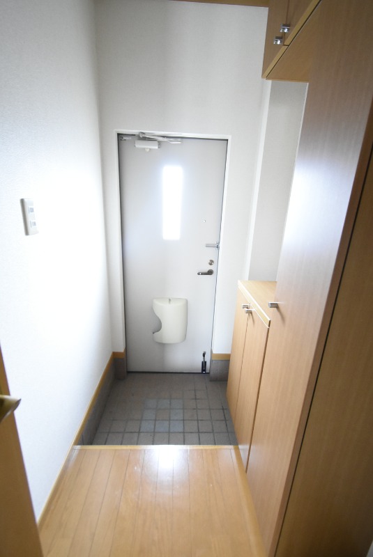 ��ʌ��@�c�s�厚���R�̃A�p�[�g�̌���