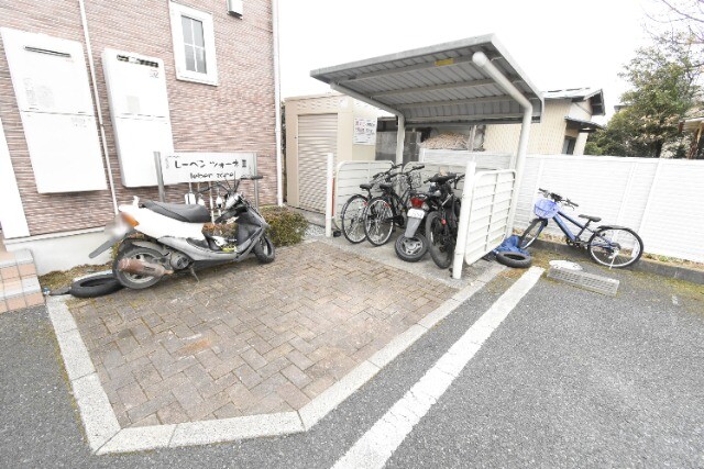 ��ʌ��@�c�s�厚���R�̃A�p�[�g�̂��̑�