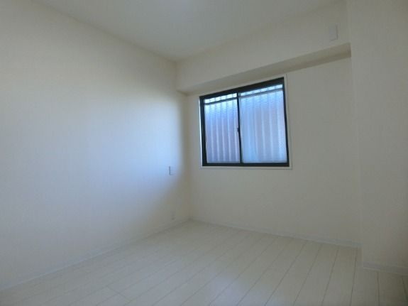 ��ʌ�����s�݉ƒ��̃}���V�����̂��̑������E�X�y�[�X