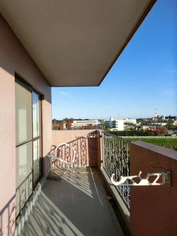 ��ʌ�����s�݉ƒ��̃}���V�����̃o���R�j�[