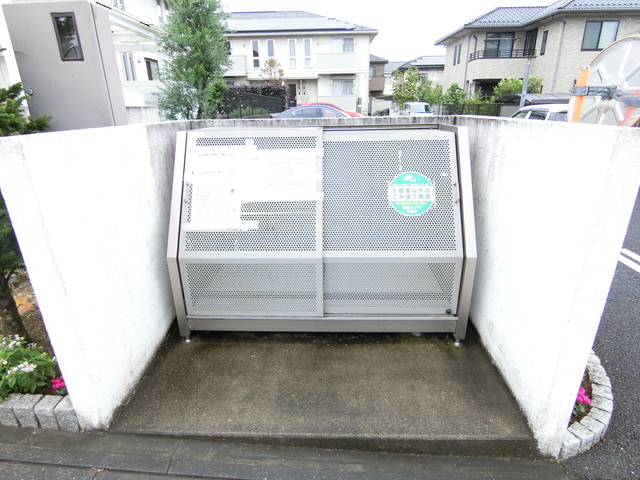 ��ʌ��������܎s�k��y�C���Q���ڂ̃A�p�[�g�̂��̑�