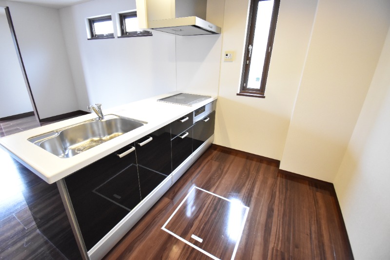 ��ʌ��������܎s�΋擌�Y�a�X���ڂ̈�ˌ��ẴL�b�`��