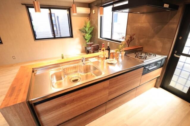 ��ʌ��������܎s�������a�c���Q���ڂ̈�ˌ��ẴL�b�`��