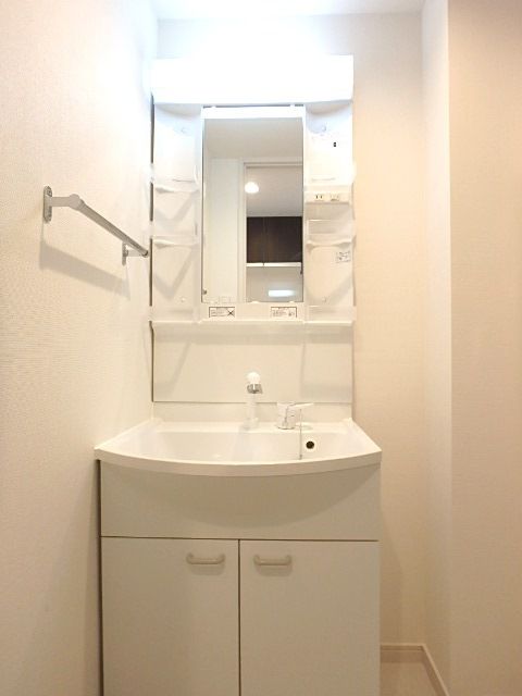 ��ʌ��������܎s��{��{���T���ڂ̃}���V�����̐��ʏ�