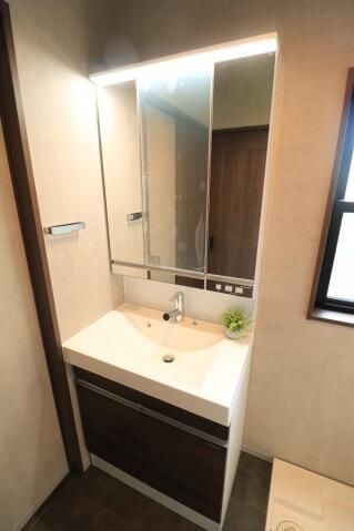 ��ʌ��������܎s�������a�c���Q���ڂ̈�ˌ��Ă̐��ʏ�