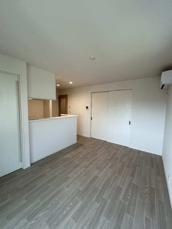 ��ʌ��������܎s�k����i���P���ڂ̃A�p�[�g�̋��ԁE���r���O