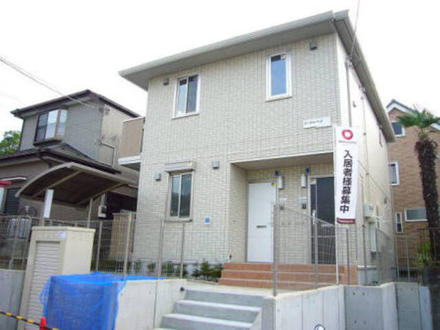 ��ʌ��������܎s��������Q���ڂ̃A�p�[�g�̌����O��