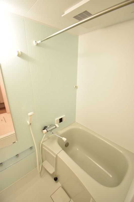 ��ʌ������s����P���ڂ̃A�p�[�g�̃o�X