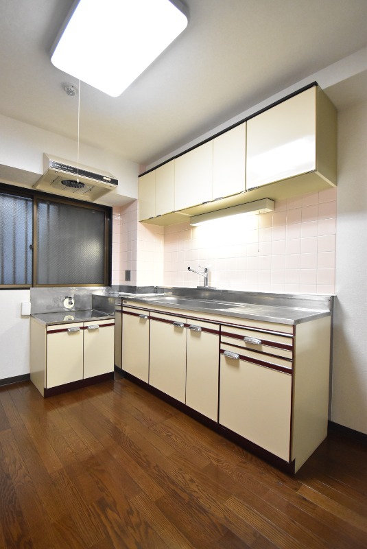 ��ʌ��z�J�s�k�z�J�P���ڂ̃}���V�����̃L�b�`��