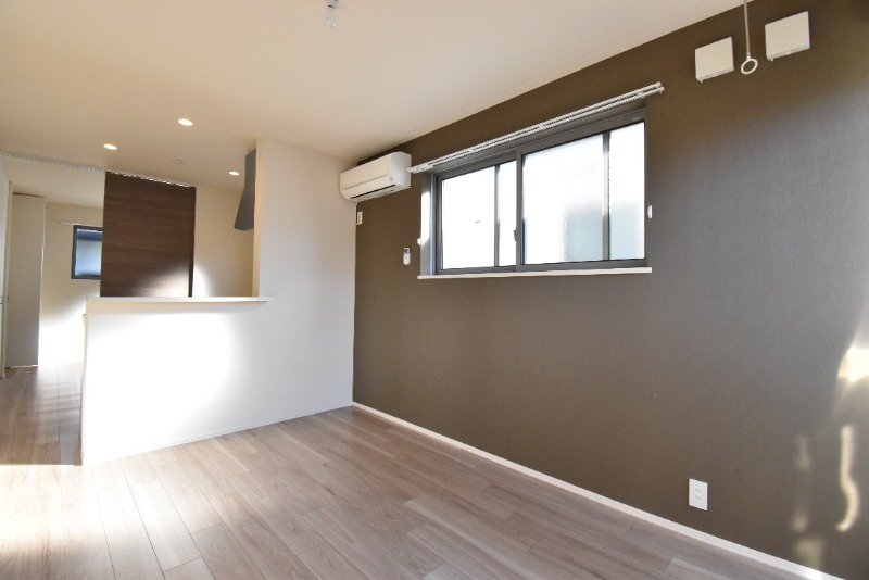 ��ʌ��z�J�s�厚���ԋv���̃}���V�����̋��ԁE���r���O