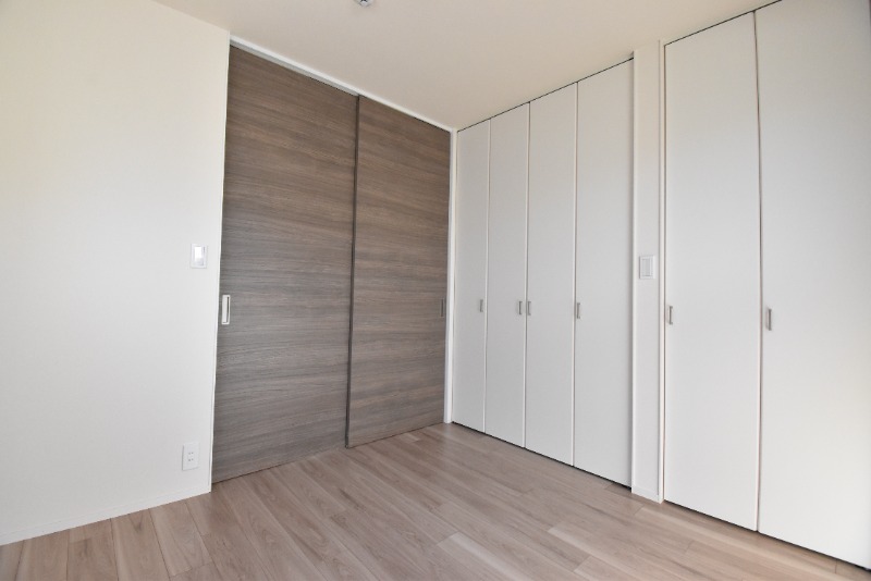 ��ʌ��z�J�s�厚���ԋv���̃}���V�����̂��̑������E�X�y�[�X