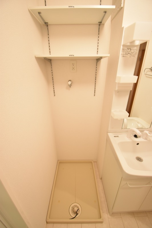 ��ʌ������s����P���ڂ̃A�p�[�g�̂��̑�