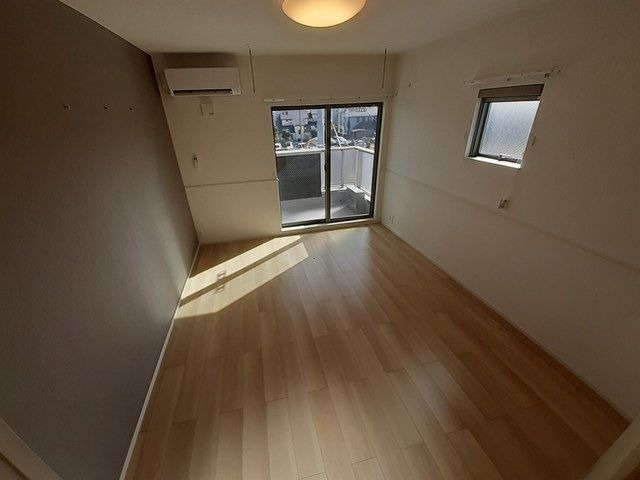 ��ʌ�����s�厚���̃A�p�[�g�̂��̑������E�X�y�[�X