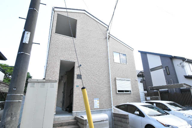 ��ʌ��������܎s�Y�a��c�R���̃A�p�[�g�̌����O��