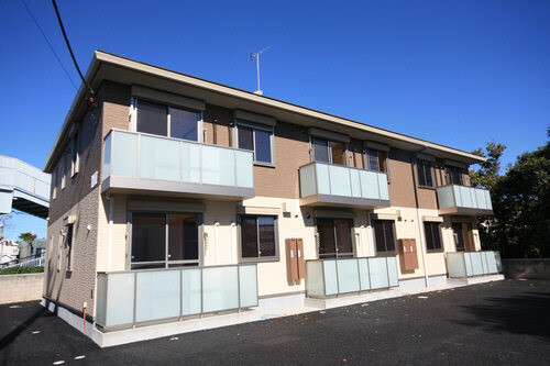 ��ʌ�����s�厚���s�̃A�p�[�g�̌����O��