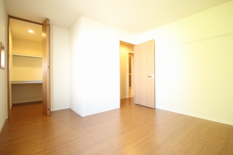 ��ʌ�����s�厚���s�̃A�p�[�g�̂��̑������E�X�y�[�X