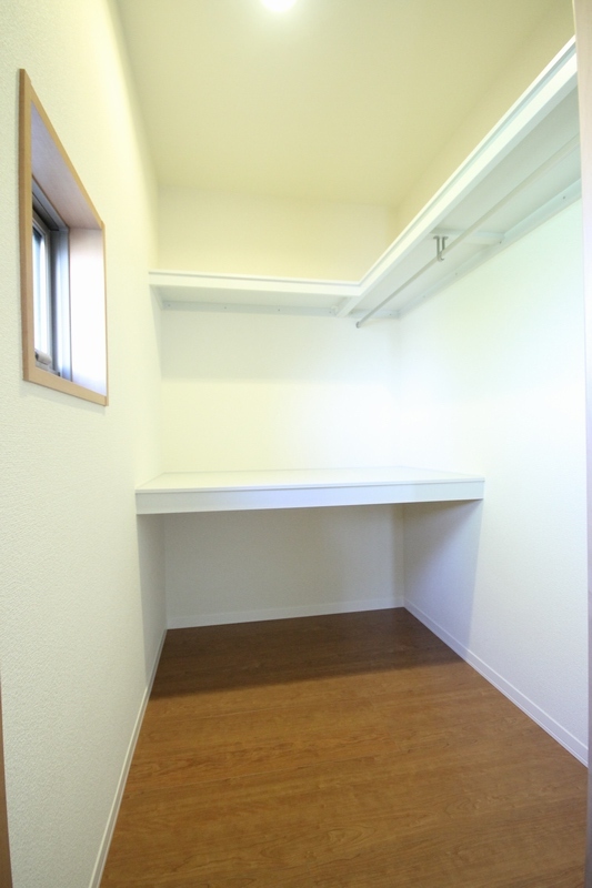 ��ʌ�����s�厚���s�̃A�p�[�g�̎��[