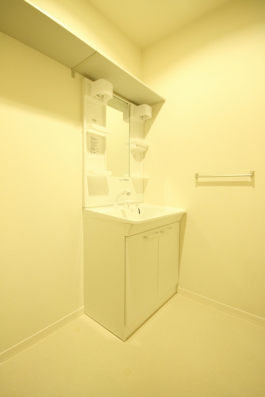 ��ʌ�����s�厚���s�̃A�p�[�g�̐��ʏ�