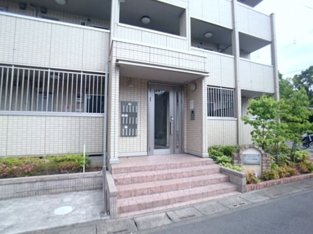 ��ʌ��z�J�s�����S���ڂ̃A�p�[�g�̃G���g�����X