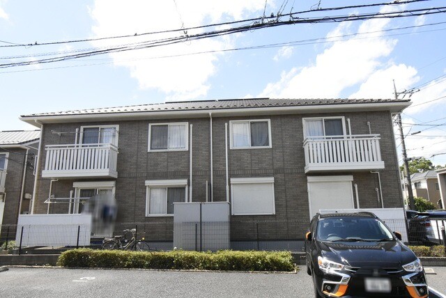 ��ʌ��������܎s�k��{�����̃A�p�[�g�̌����O��