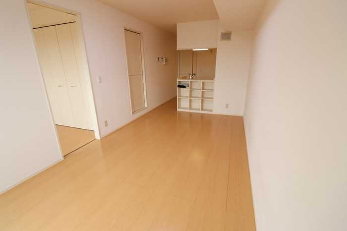 ��ʌ��z�J�s�����S���ڂ̃A�p�[�g�̂��̑������E�X�y�[�X