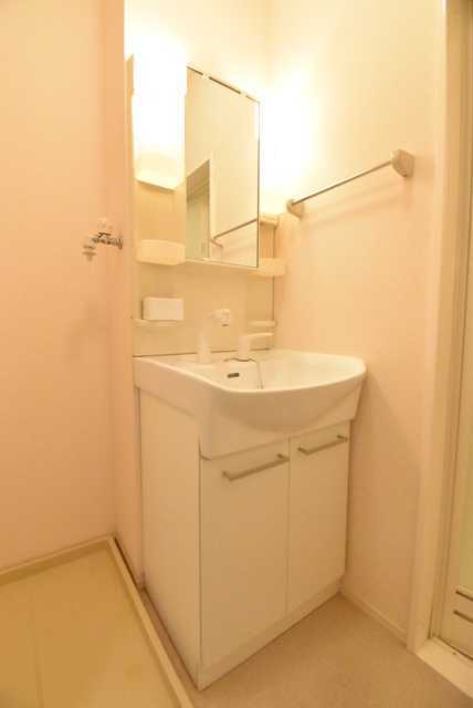 ��ʌ��z�J�s�����S���ڂ̃A�p�[�g�̐��ʏ�