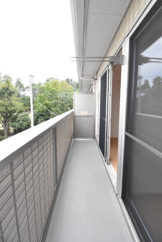 ��ʌ��z�J�s�����S���ڂ̃A�p�[�g�̃o���R�j�[