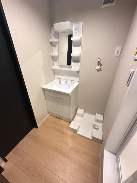 ��ʌ��������܎s�����擌��{�T���ڂ̃A�p�[�g�̐��ʏ�