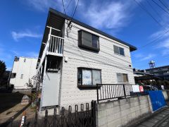 ��ʌ��������܎s�����擌��{�S����57-26�̃A�p�[�g�̌����O��