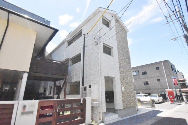 ��ʌ��������܎s�k��{�����R���ڂ̃A�p�[�g�̌����O��