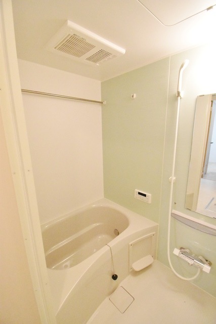 ��ʌ��������܎s�k��{�����R���ڂ̃A�p�[�g�̃o�X