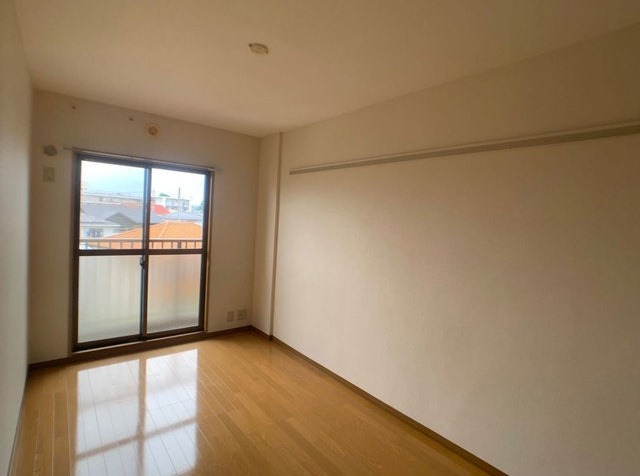 ��ʌ��������܎s�΋挴�R�Q���ڂ̃}���V�����̋��ԁE���r���O