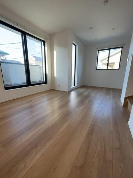 ��ʌ��������܎s�Y�a��̉ƂU���ڂ̈�ˌ��Ă̋��ԁE���r���O