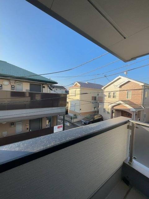 ��ʌ��������܎s�Y�a��̉ƂU���ڂ̈�ˌ��Ẵo���R�j�[