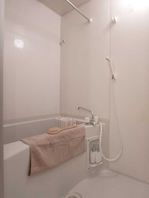 ��ʌ��������܎s��������Q���ڂ̃A�p�[�g�̃o�X