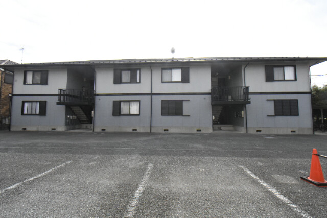 ��ʌ�����s���ȂT���ڂ̃A�p�[�g�̌����O��