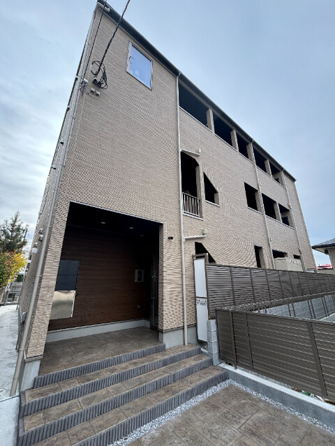 ��ʌ��������܎s������V�����Q���ڂ̃A�p�[�g�̌����O��