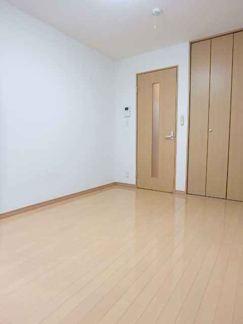 ��ʌ��������܎s��������Q���ڂ̃A�p�[�g�̂��̑������E�X�y�[�X