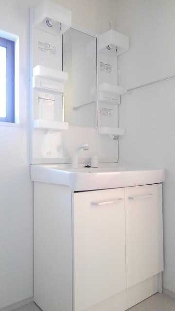 ��ʌ��@�c�s�@�c�S���ڂ̃A�p�[�g�̐��ʏ�