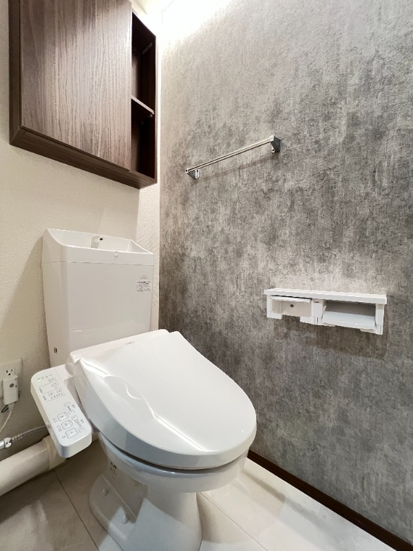 ��ʌ������s�������̃A�p�[�g�̃g�C��