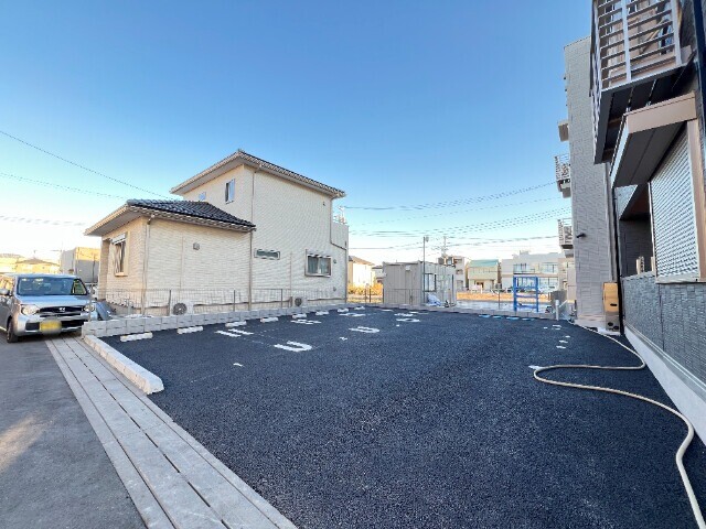 ��ʌ������s�������̃A�p�[�g�̒��ԏ�