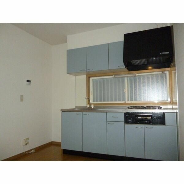 ��ʌ�����s�����R���ڂ̃A�p�[�g�̃L�b�`��