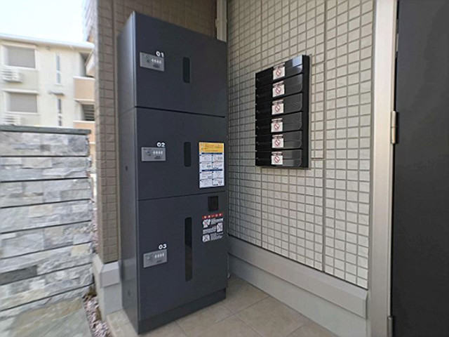 ��ʌ��z�J�s���C�N�^�E���X���ڂ̃A�p�[�g�̃G���g�����X