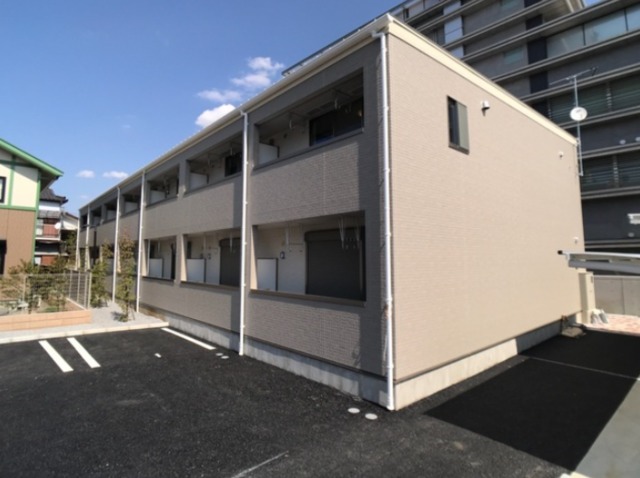 ��ʌ��������܎s�Y�a��j���J�P���ڂ̃A�p�[�g�̌����O��