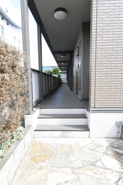 ��ʌ��������܎s�k��{�����Q���ڂ̃A�p�[�g�̃G���g�����X