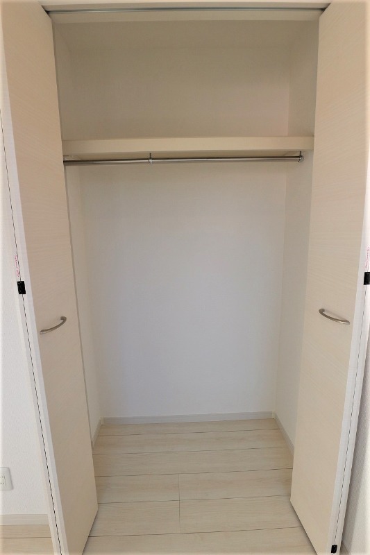 ��ʌ�����s�k�����̃A�p�[�g�̎��[