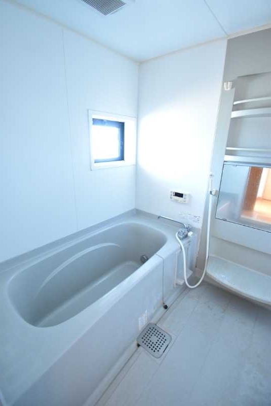 ��ʌ��z�J�s���z�J�Q���ڂ̃A�p�[�g�̃o�X