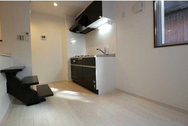 ��ʌ�����s�k�����̃A�p�[�g�̋��ԁE���r���O